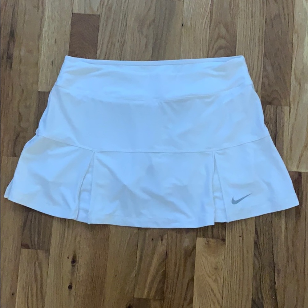 Nike • Dri-Fit Pleat Skort in White